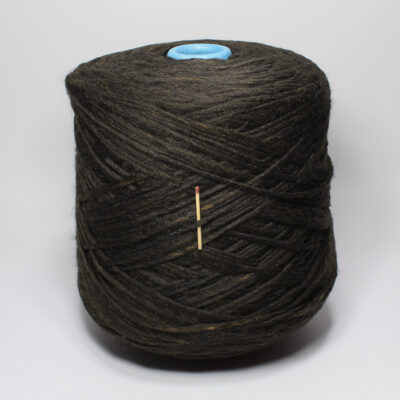 Włóczka merynos 100% ULISSE ciemny brąz, 100 g