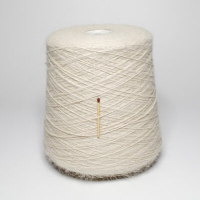 Włóczka angora 80% SPIKY kość słoniowa, 50 g