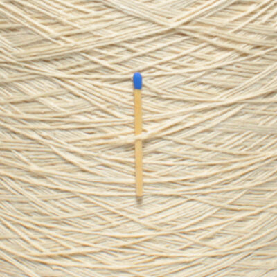 Włóczka jedwab 100% BOURETTE SILK śmietankowy, 100 g